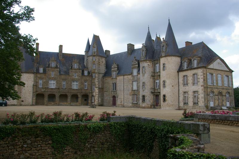 Château du Rocher, Mézangers