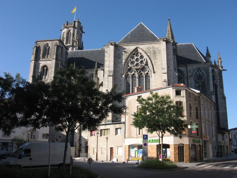 Eglise Saint-Gengoult et son cloître