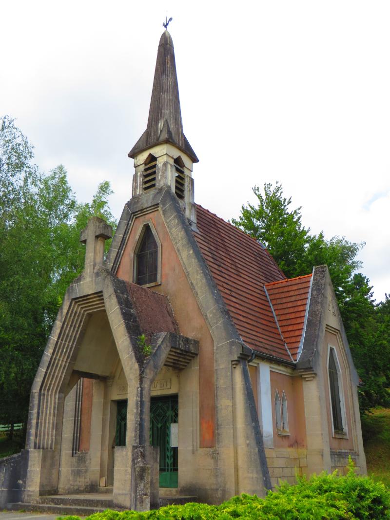 Chapelle Saint-Jacques-et-Saint-Philippe et la Tour de l’Horloge, Douaumont-Vaux