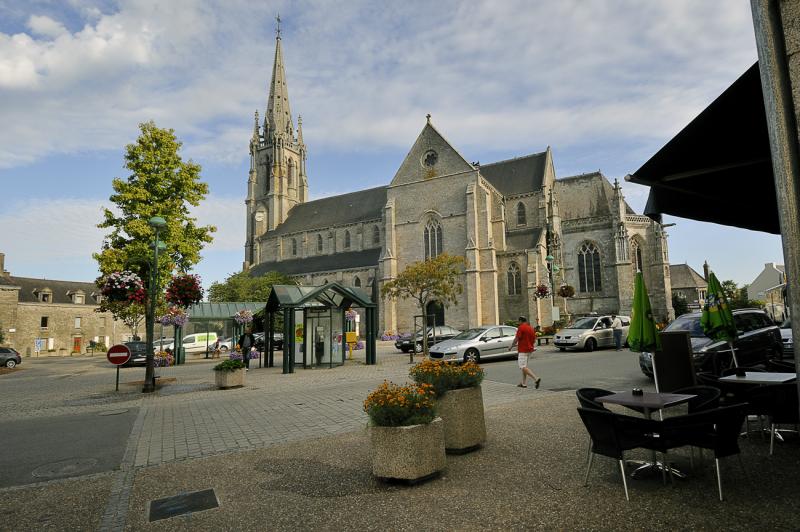Eglise Saint-Alban, Elven