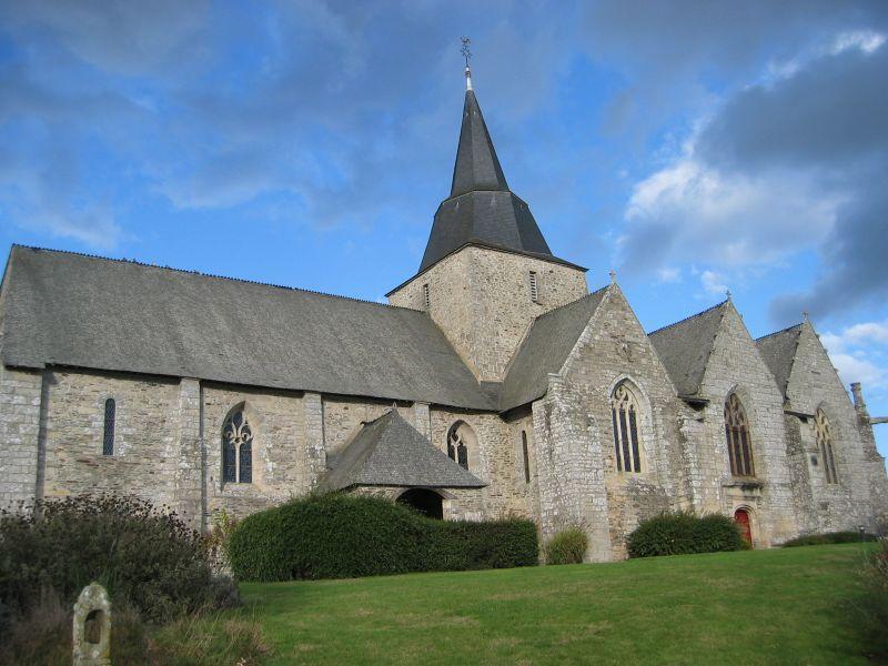 Eglise Saint-Pierre et Saint-Paul, Guégon