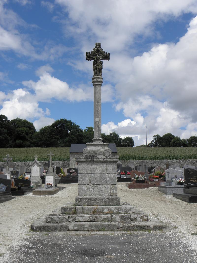 Cimetière, Guern