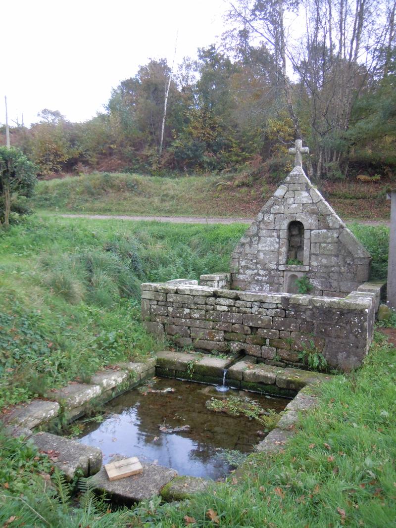 Fontaine de Locmeltro, Guern