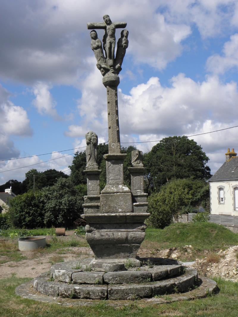 Calvaire de la croix de Lochrist