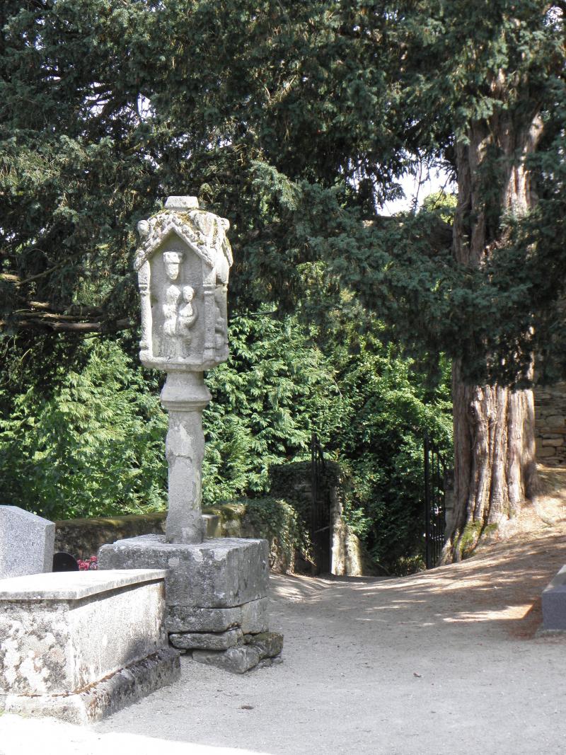 Cimetière de la chapelle Sainte-Croix