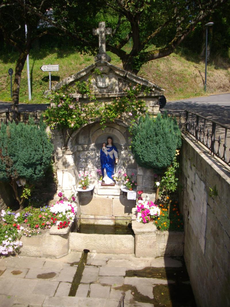 Fontaine de la Vierge, dite Fontaine Miraculeuse