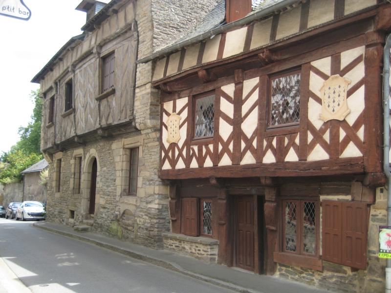 Deux maisons en pans de bois, Josselin