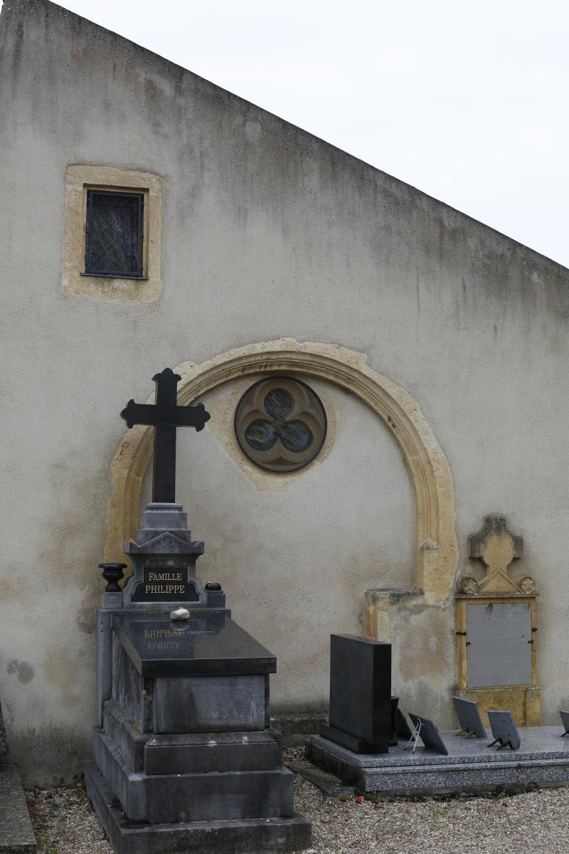 Ossuaire (ancien) dans le cimetière, Ancy-Dornot
