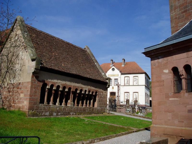Ossuaire près de l'eglise, Schorbach