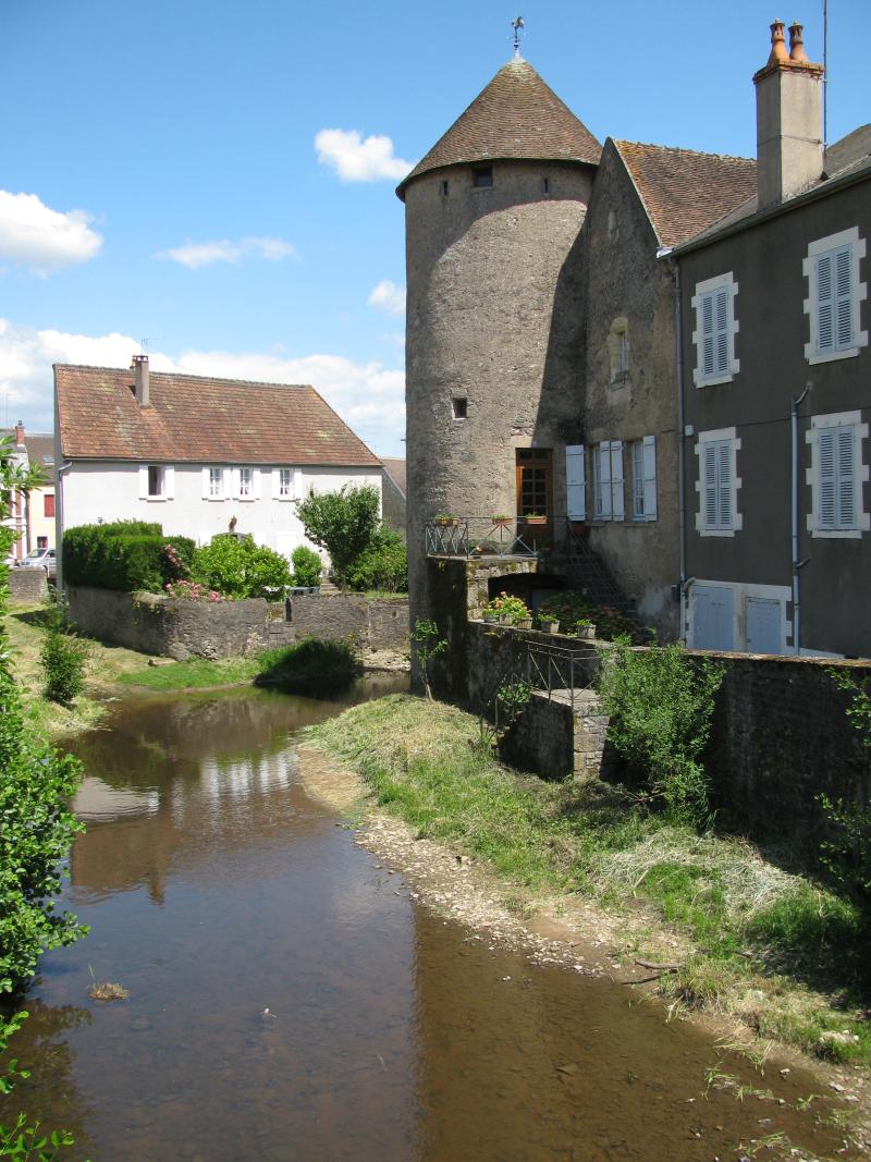 Remparts (anciens), Corbigny