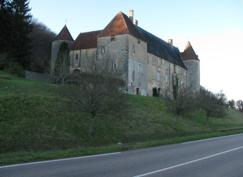 Château, Giry