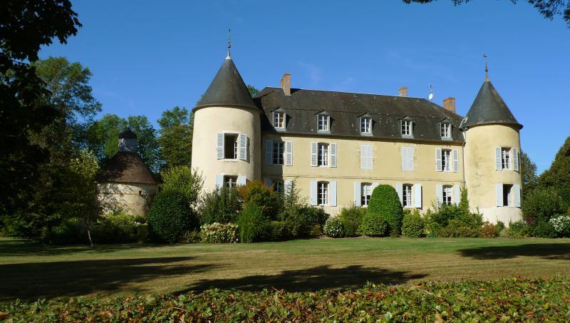 Château de Lichy, Bona
