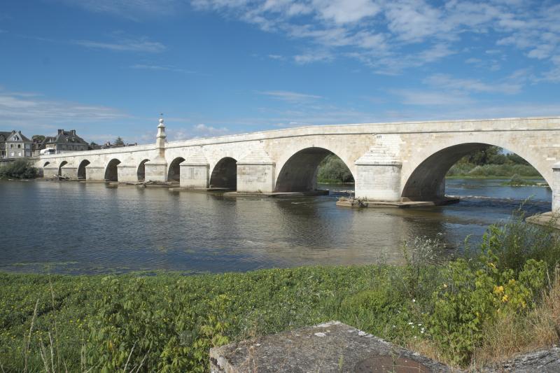 Grand pont sur la Loire, La Charité-sur-Loire