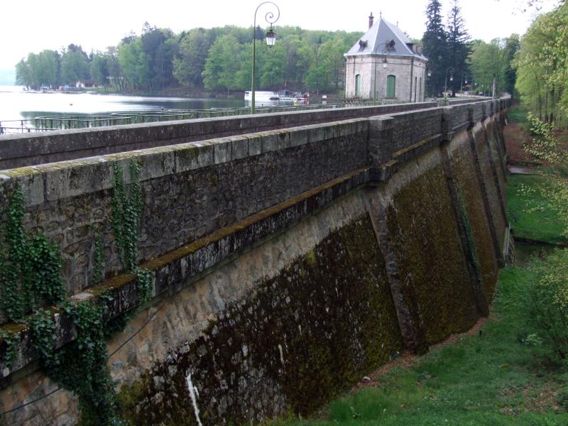 Barrage du lac des Settons, Montsauche-les-Settons