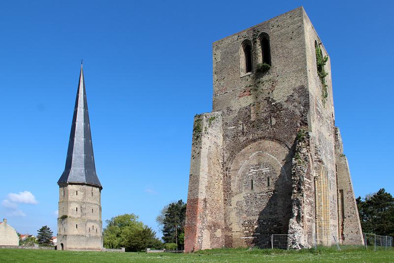 Ancienne abbaye Saint-Winoc, Bergues