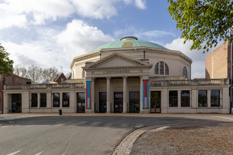 Cirque, appelé ancien hippodrome, Douai