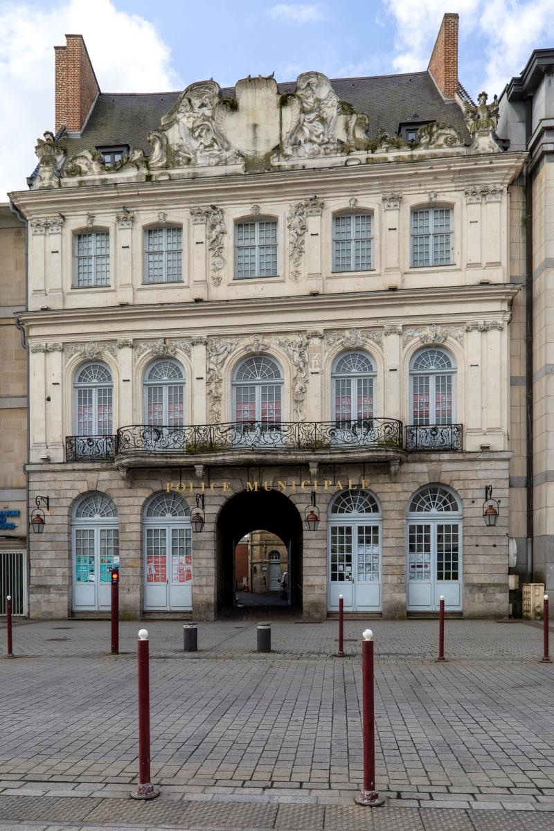 Hôtel du Dauphin, Douai