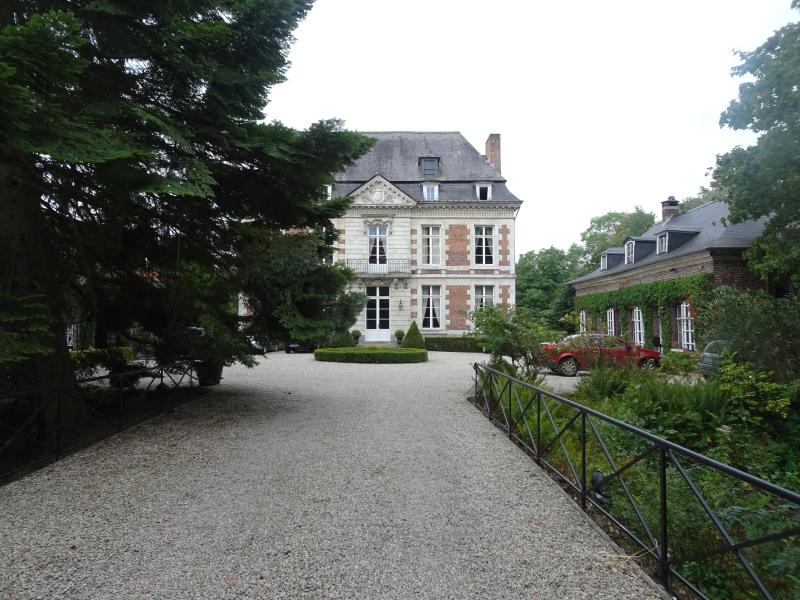 Château de l'Ermitage, La Neuville