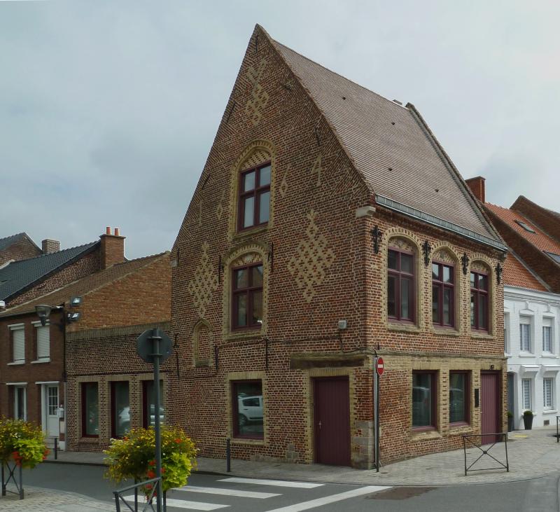 Immeuble portant enseigne Au Coq Estaminet, Steenvoorde