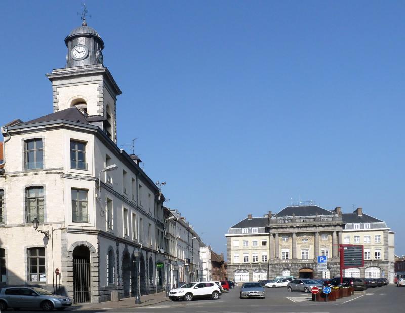Corps de garde - beffroi et maisons attenantes, Condé-sur-l'Escaut