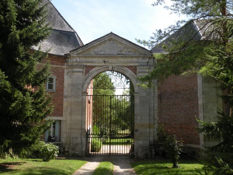 Ancienne abbaye de Beaupré, Achy