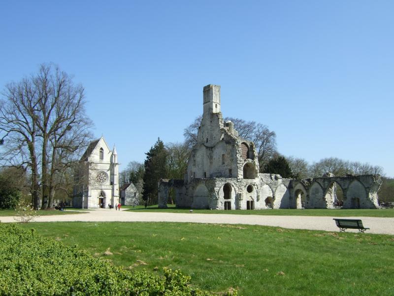 Ancienne abbaye de Chaalis, Fontaine-Chaalis