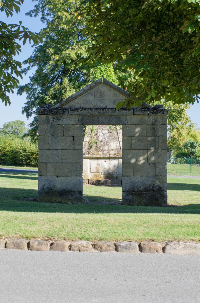 Monument funéraire de Madame Jarry de Mancy, Gournay-sur-Aronde