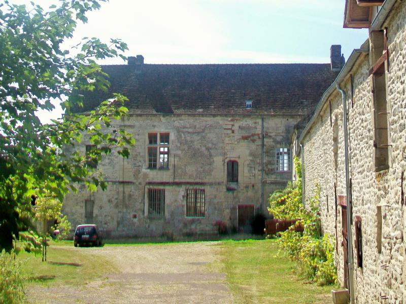 Ferme, à droite en regardant l'église, Néry