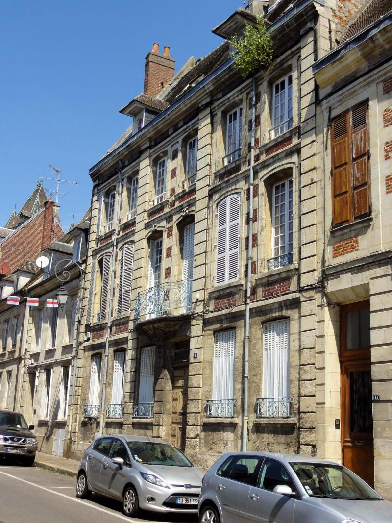 Immeuble, Noyon