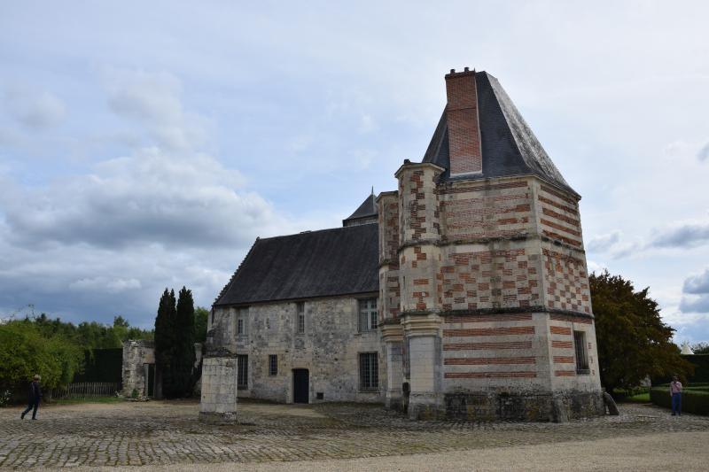 Manoir du Plessis-aux-Bois, Vauciennes