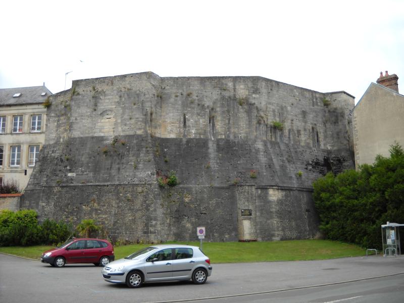 Ancien donjon, Argentan