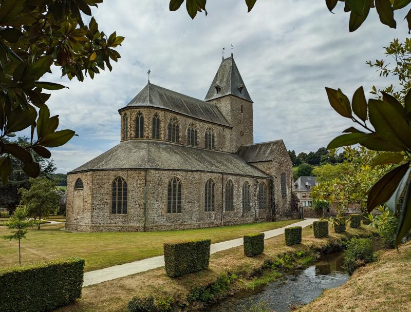 Église Notre-Dame, Lonlay-l'Abbaye