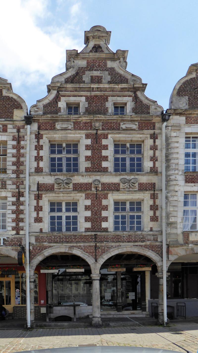 Immeuble, Arras