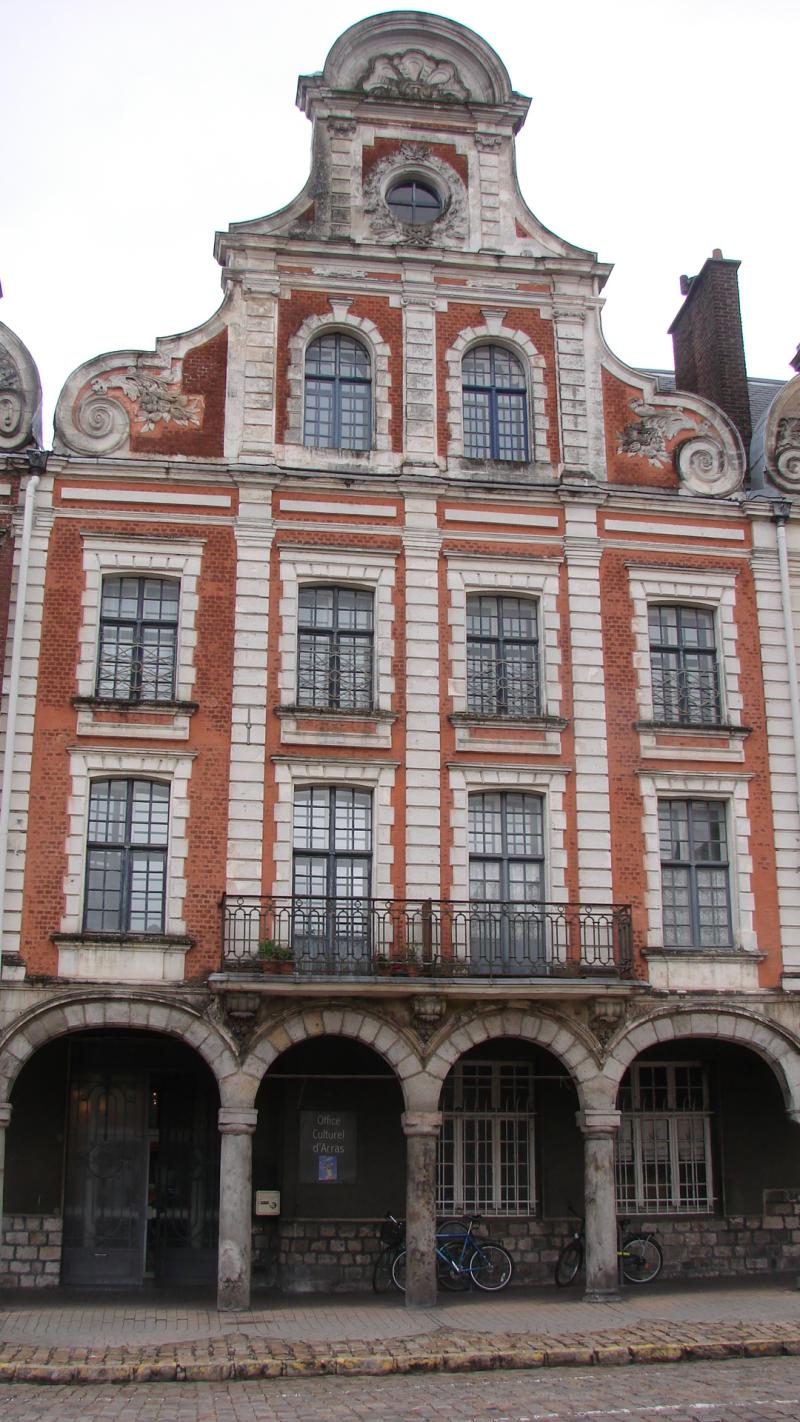Immeuble, Arras