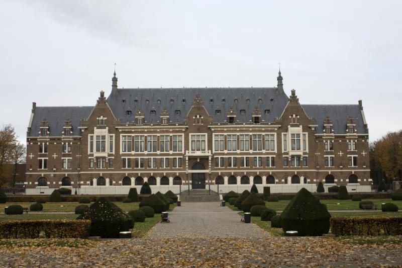 Anciens grands bureaux de la compagnie des mines de Lens, aujourd'hui Faculté des Sciences Jean Perrin (Université d'Artois), Lens