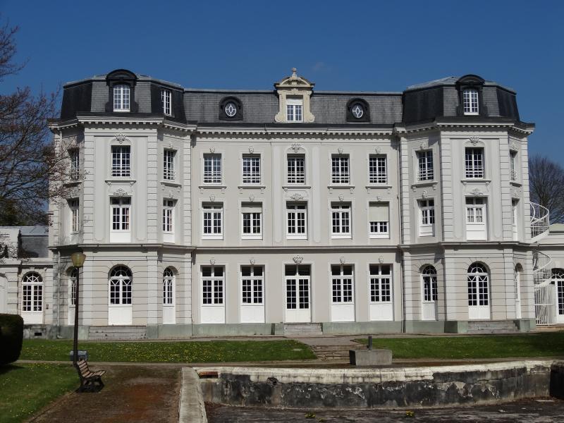 Hôtel de ville, ancien château Mercier et habitation du directeur de la compagnie des mines de Béthune, Mazingarbe