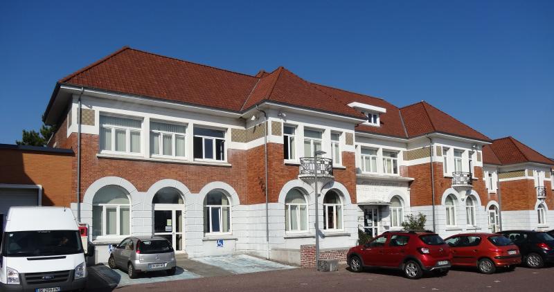 Ancienne société de secours mutuels des ouvriers et employés des Mines de Béthune et ancienne maison du médecin-chef, Grenay