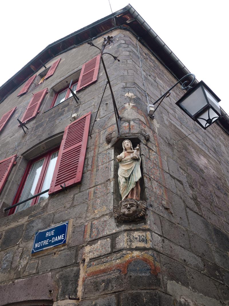 Maison, en face de l'hospice, Besse-et-Saint-Anastaise