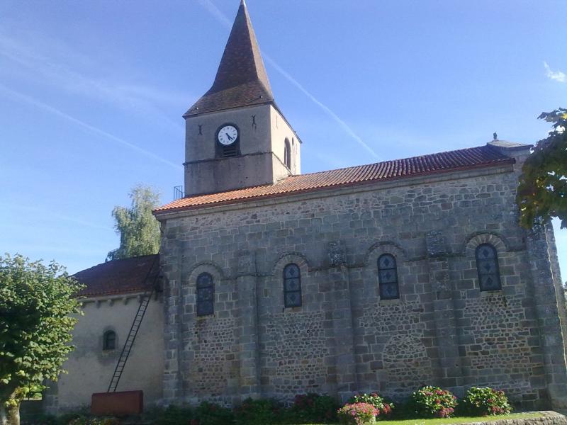 Église Saint-Pierre, Biollet