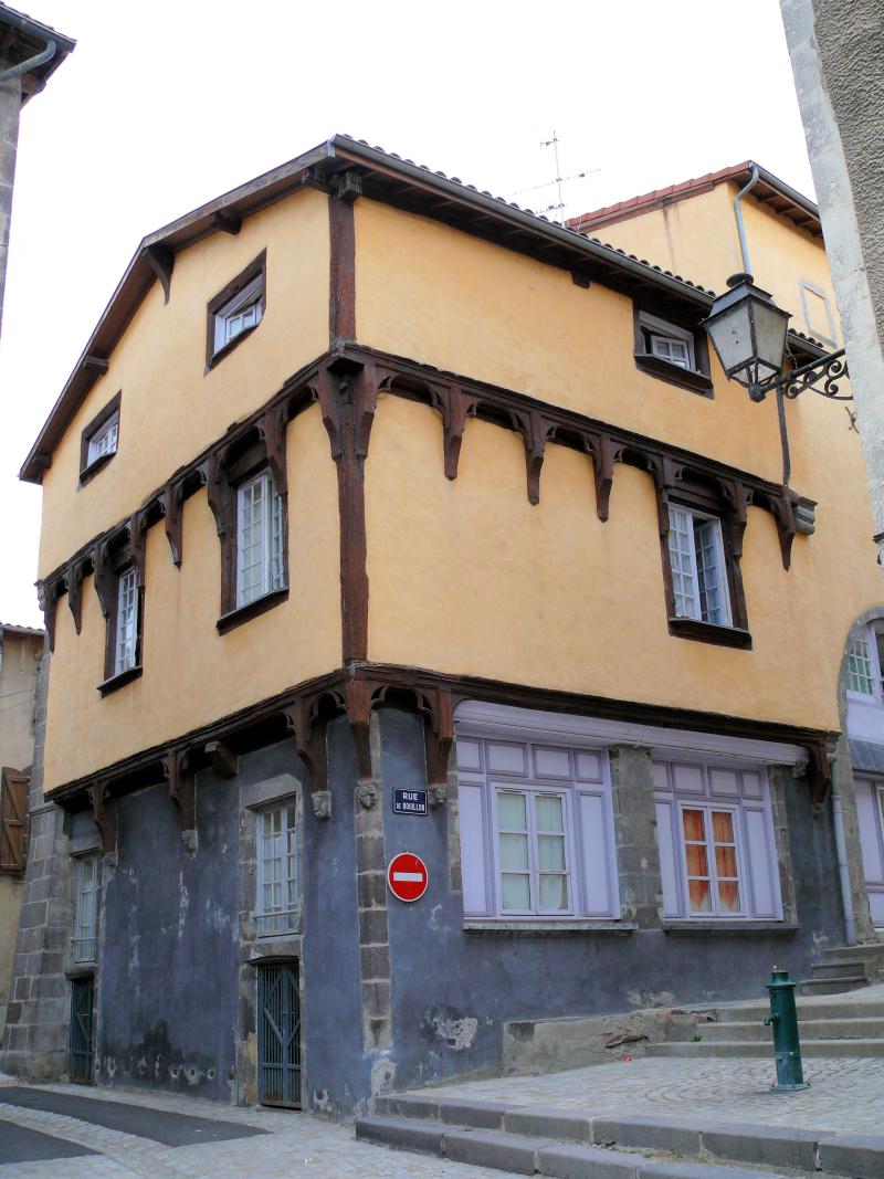 Maison en pans de bois, Maringues