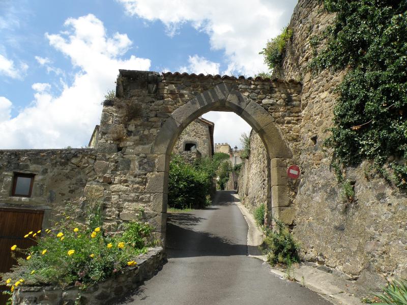 Porte de la ville, Montaigut-le-Blanc