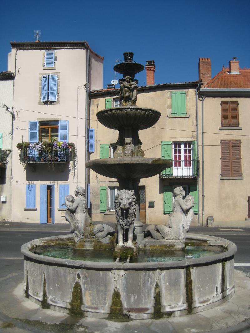 Fontaine des lions, Plauzat