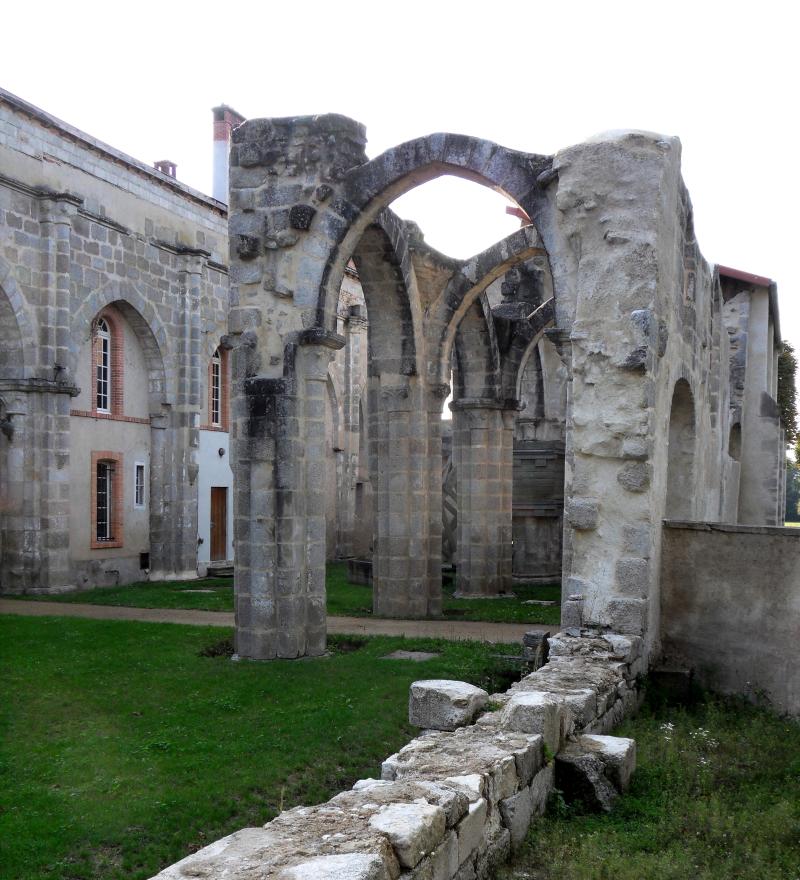 Abbaye cistercienne de Montpeyroux, Puy-Guillaume