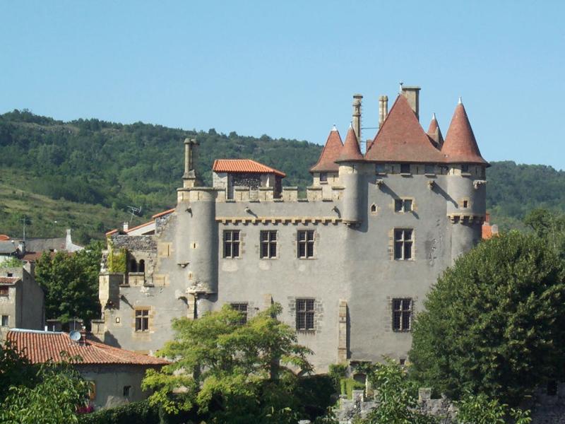 Château de Murol ou de la Tour Fondue, Saint-Amant-Tallende