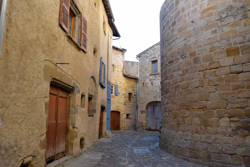Restes des anciennes fortifications, La Sauvetat