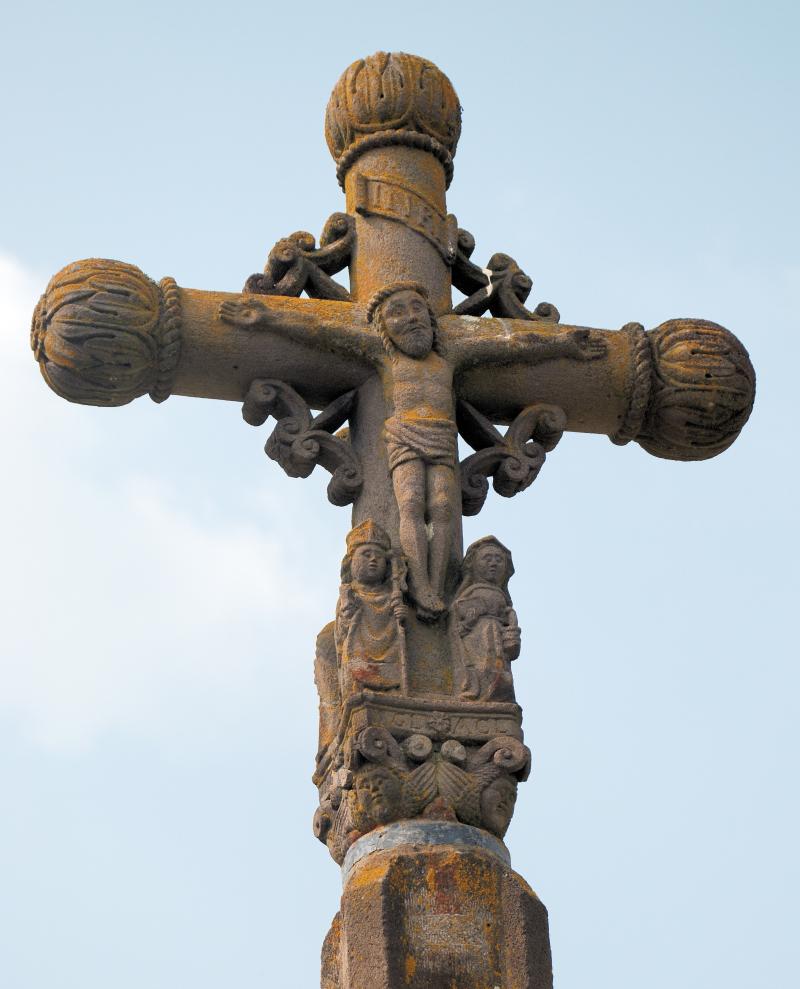 Croix de chemin du 16e siècle, Sermentizon