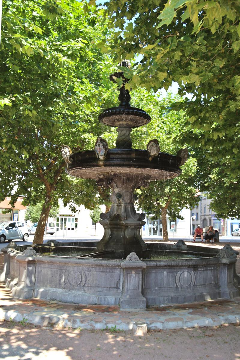 Fontaine de la Halle, Billom