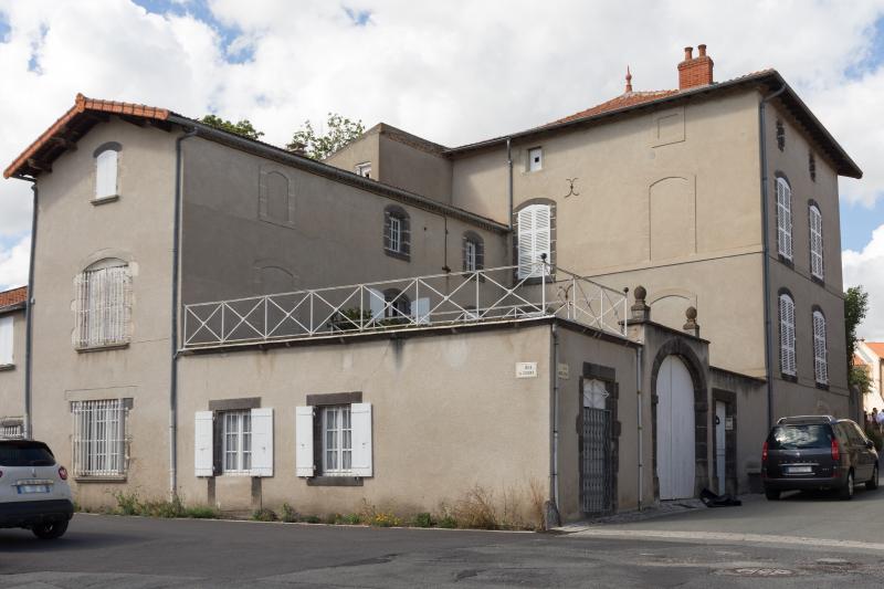 Maison Treilhes, Artonne