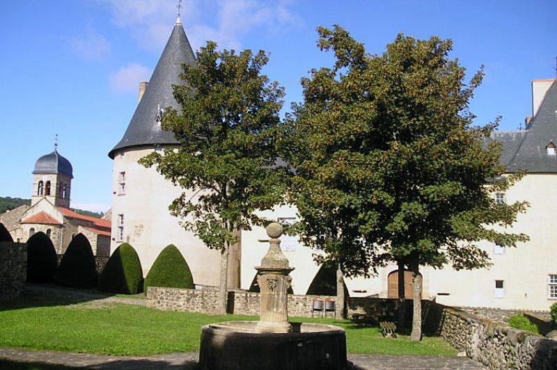 Église Saint-Claude, Villeneuve
