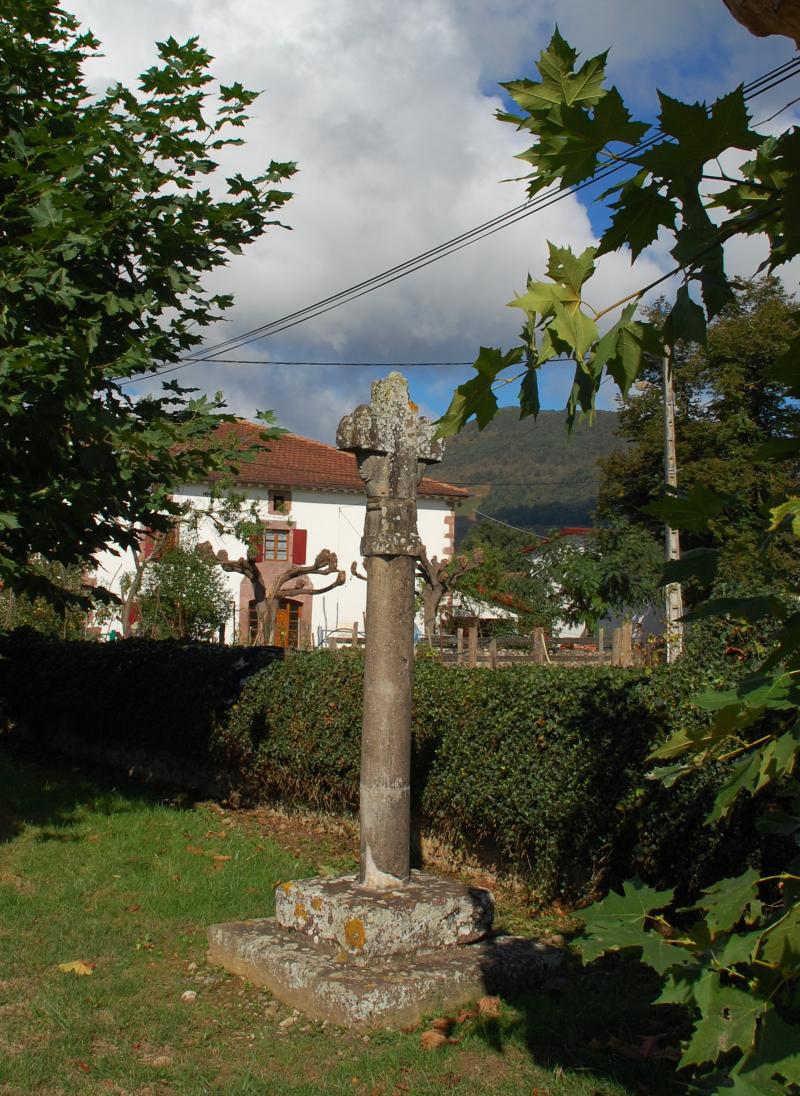 Croix de la Madeleine, Saint-Jean-le-Vieux